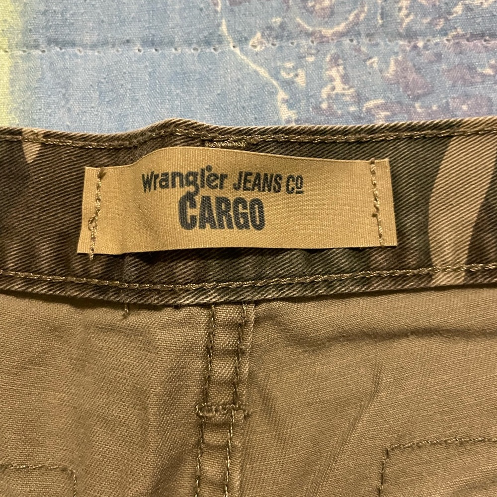 Wrangler Jeans Co. Camo Cargo Pants - Picture 7 of 9